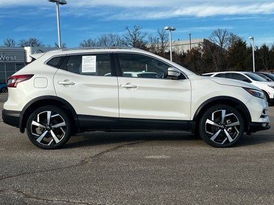 2022 Nissan Rogue Sport SL