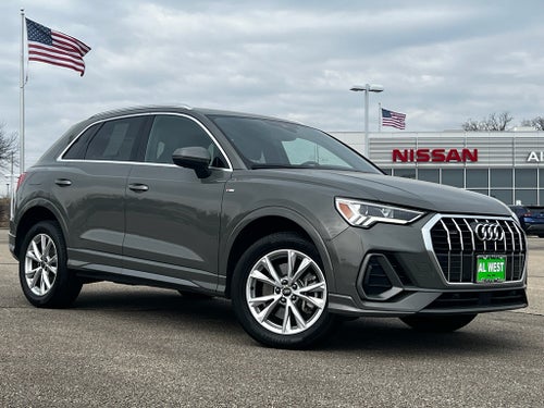 2023 Audi Q3 S line Premium