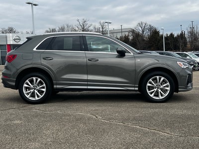 2023 Audi Q3 S line Premium