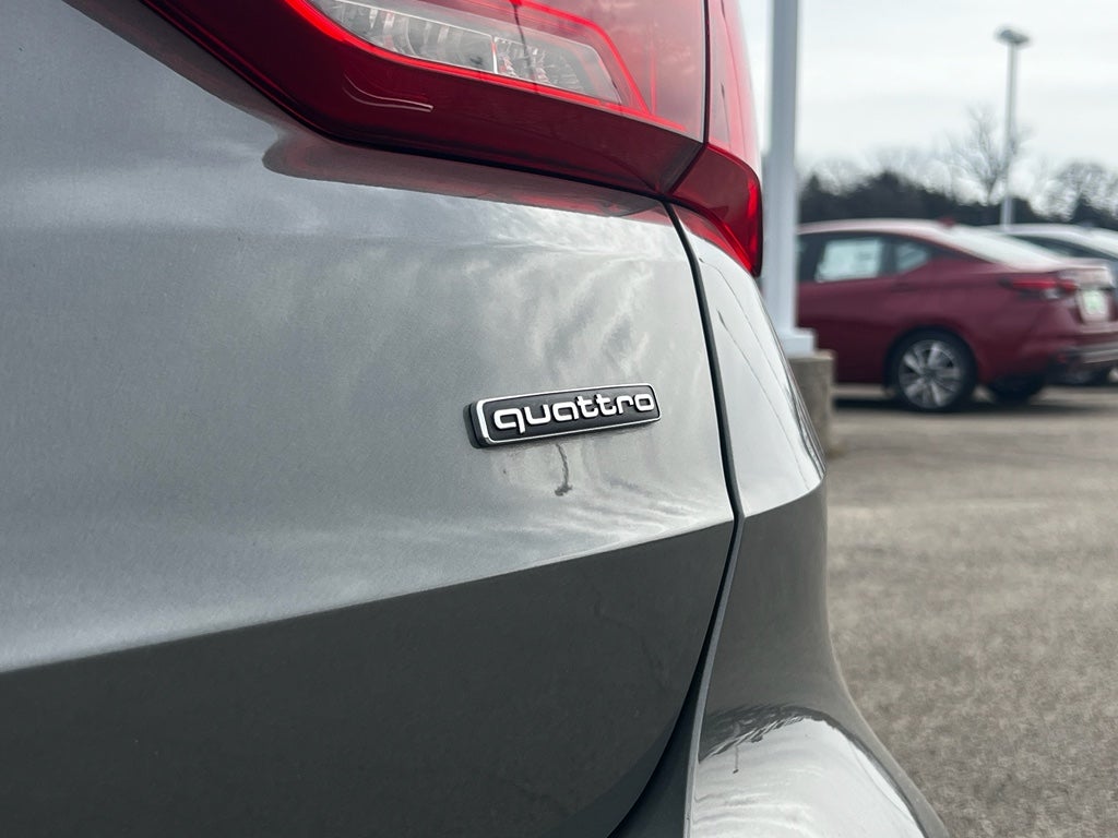 2023 Audi Q3 S line Premium